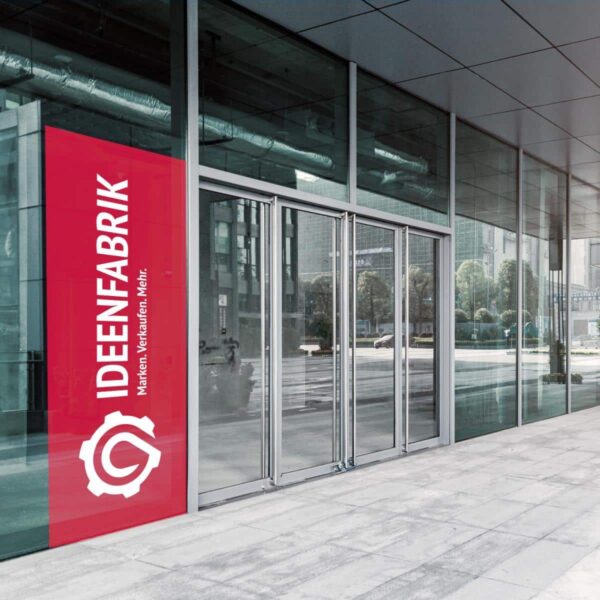 Klassische Schaufenster-Beschriftung – ohne Montage Klassische Schaufenster-Beschriftung – ohne Montage