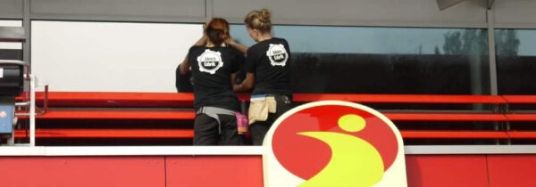 Sonnenschutz für Autobahnrastplatz Sonnenschutz für Autobahnrastplatz